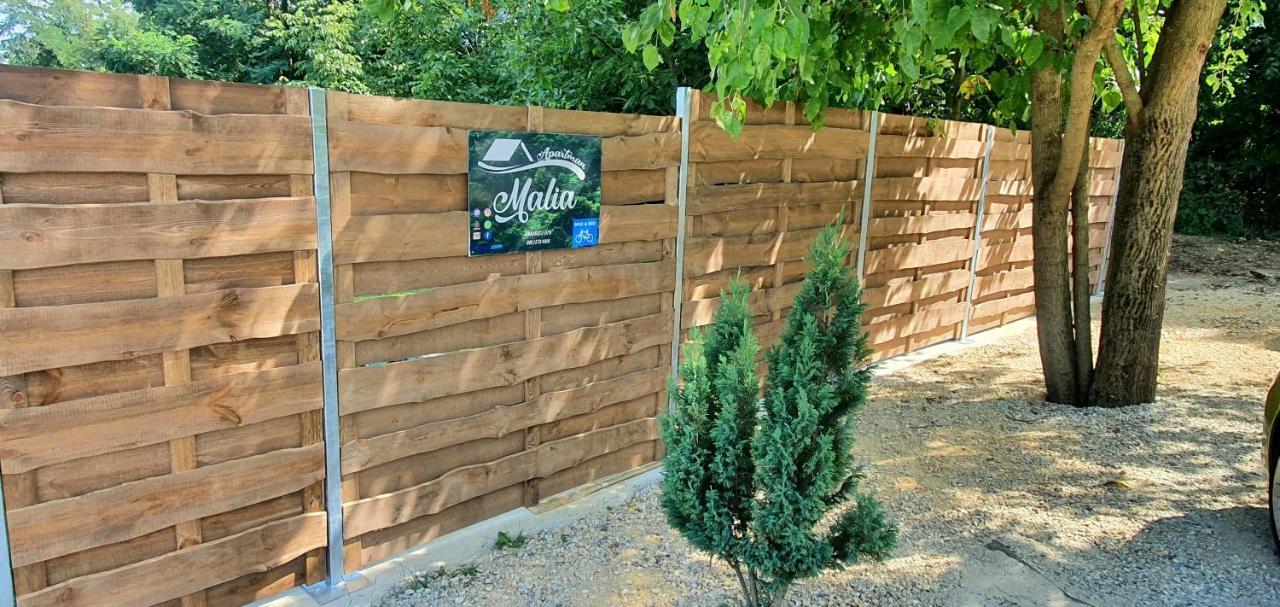 Kuca Za Odmor Malia Sa Spa Hot Tub Jacuzzijem - Nice And Cozy - Free Tickets To All City Attractions Thurdevac Экстерьер фото